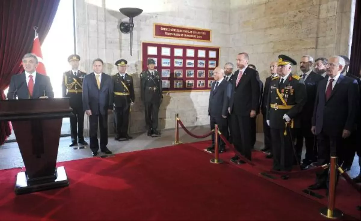 30 Ağustos Zafer Bayramı: Cumhurbaşkanı Gül, Anıtkabir\'de Düzenlenen Törene Katıldı