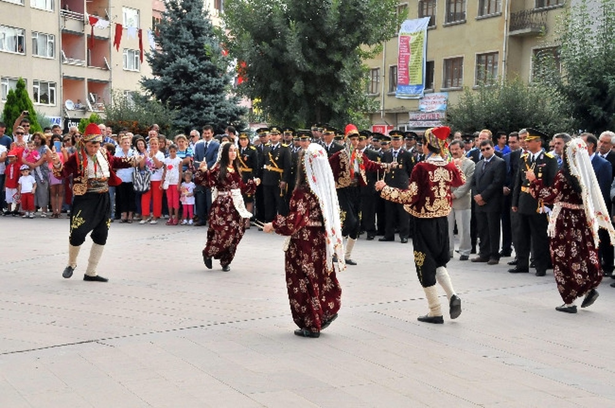Batı Cephesi Karargahında Zafer Bayramı Coşkusu