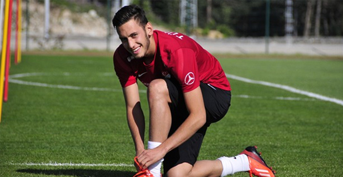 Çalhanoğlu\'nun Tercihi Türk Milli Takımı Oldu