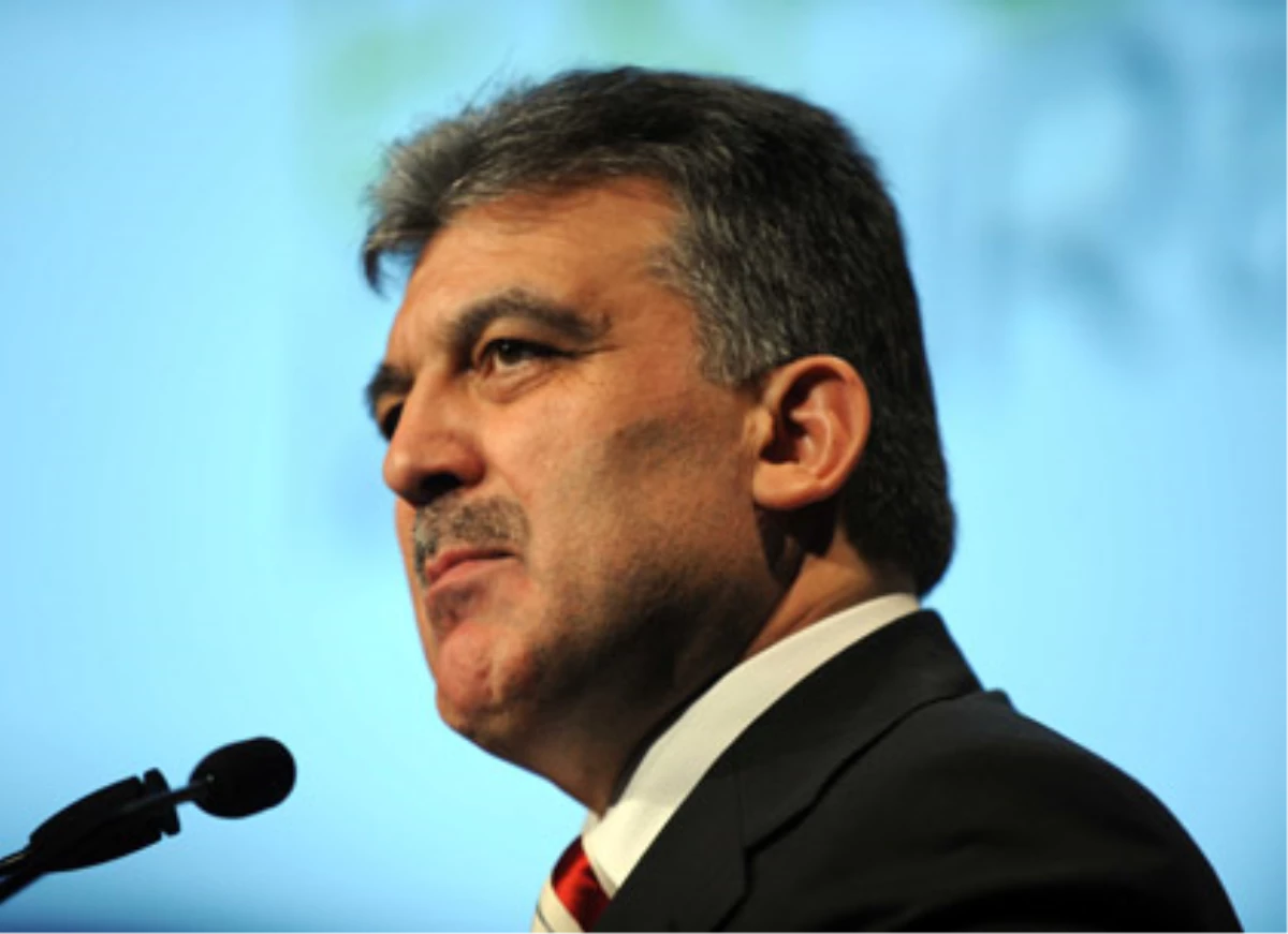 Cumhurbaşkanı Gül\'ün CHP Genel Başkanı Yardımcısı Loğoğlu\'nu Kabulü İleri Bir Tarihe Ertelendi