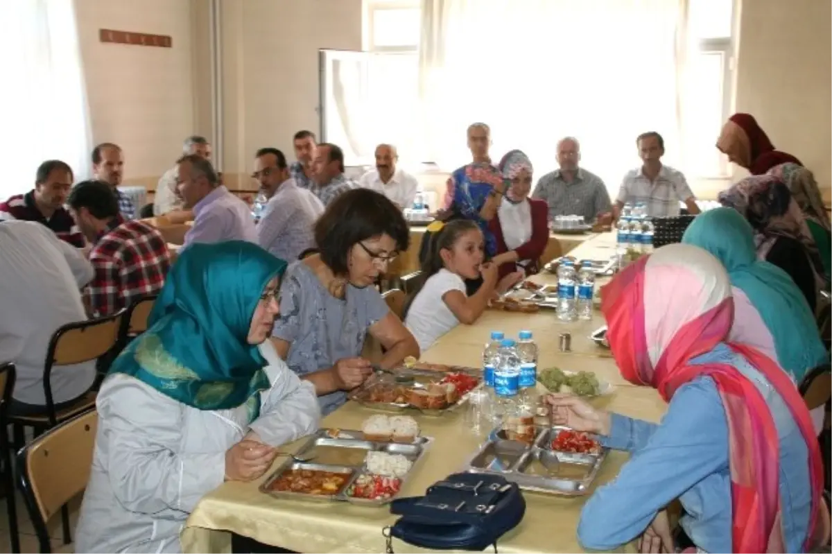 Devrekli İmam-Hatipli Öğrenciler Üniversitelere Uğurlandılar