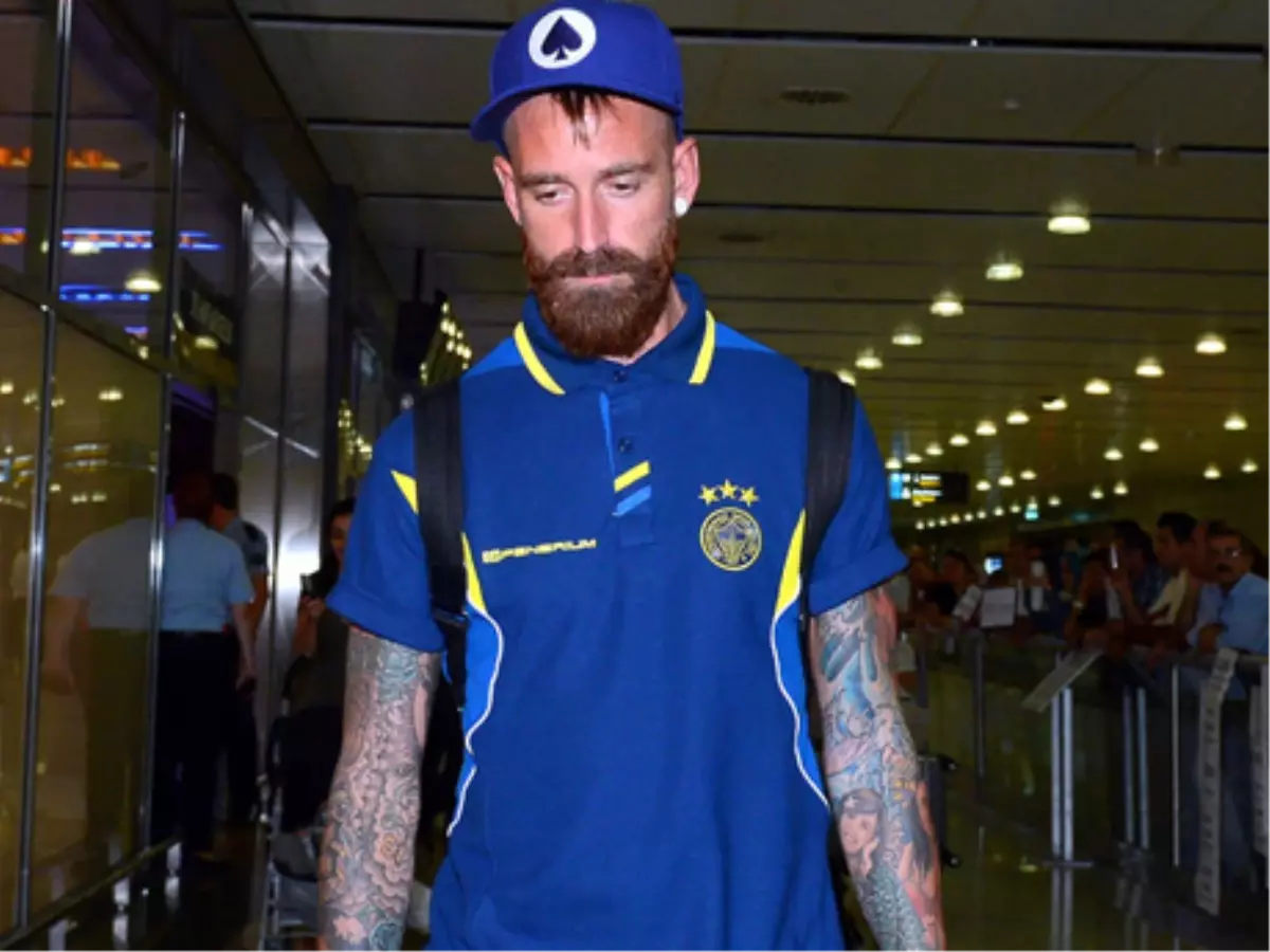 Fenerbahçeli Yabancı Futbolcular Kendilerine Kulüp Arıyor