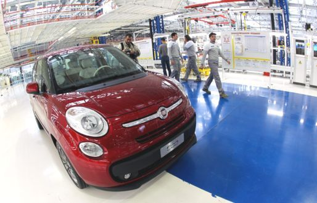 Fiat 500, İtalya\'nın "En Çevre Dostu Benzinli Otomobili" Oldu