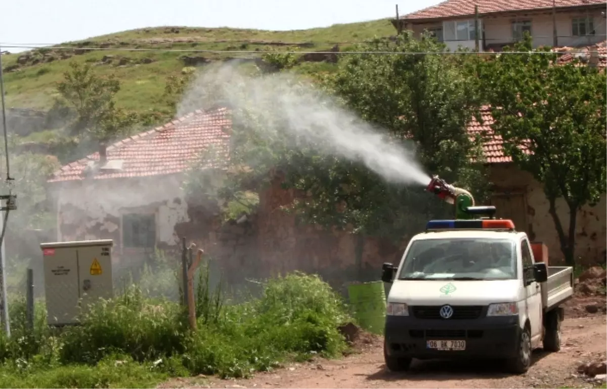 Okullar Açılmadan İlaçlama Sürüyor