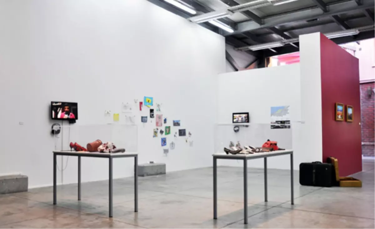 Plato Sanat\'ın \'Balat\' Sergisi İstanbul Bienali\'ne Eşlik Ediyor