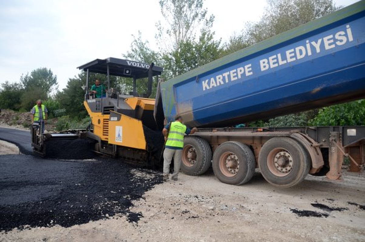 Asfaltlama Çalışmaları Aralıksız Devam Ediyor