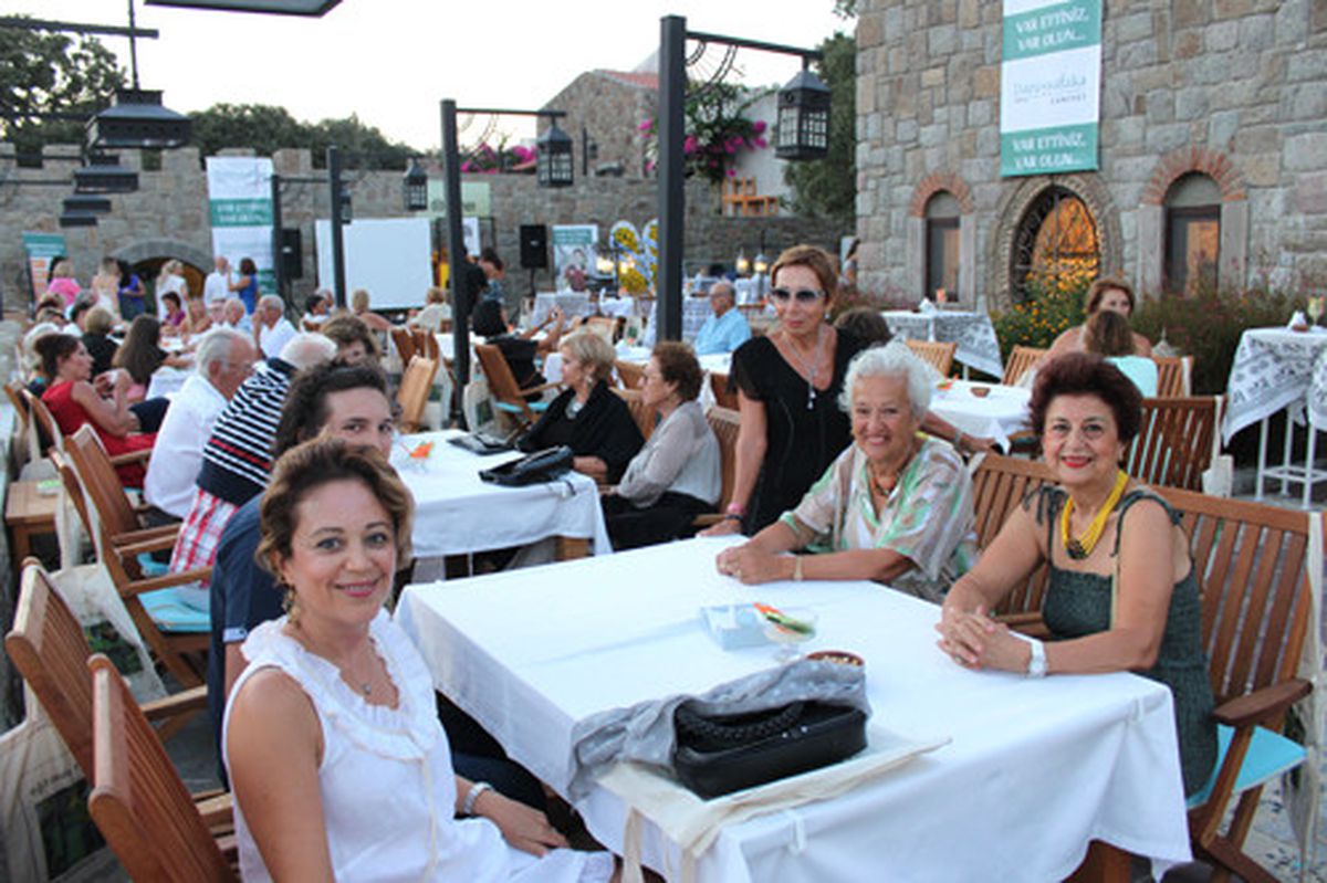 Darüşşafaka Cemiyeti Bodrum\'da Tanıtım Toplantısı Düzenledi