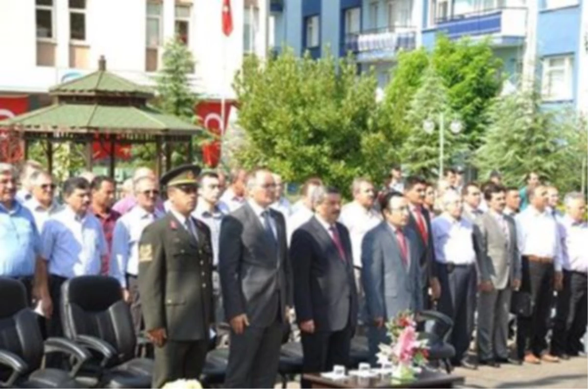 Demirci\'de 30 Ağustos Zafer Bayramı Törenler İlçe Coşku İçinde Kutlandı