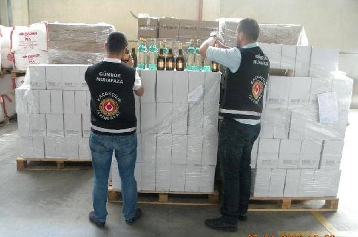 İçki Şişesinde Suyla Büyük Vurgun