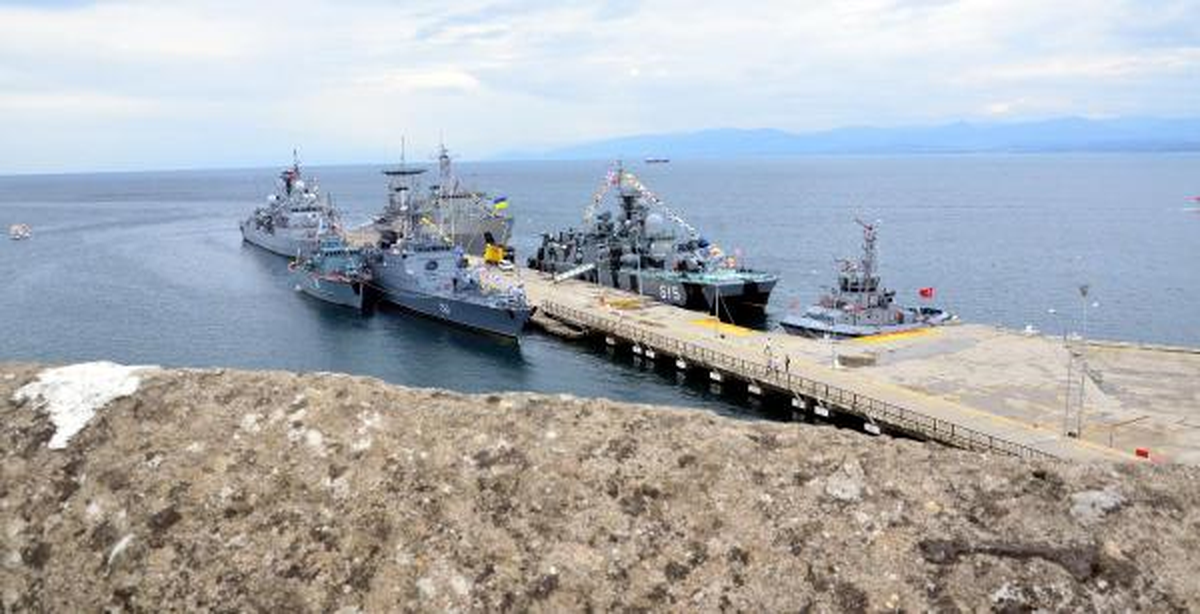Karadeniz Görev Grubu Gemileri Sinop\'ta