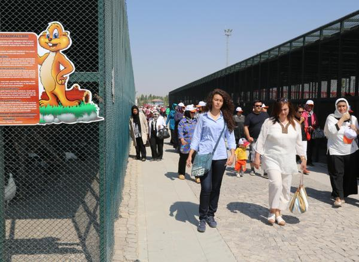 Sabah Sporu Yapan Kadınlara Belediye Kahvaltısı