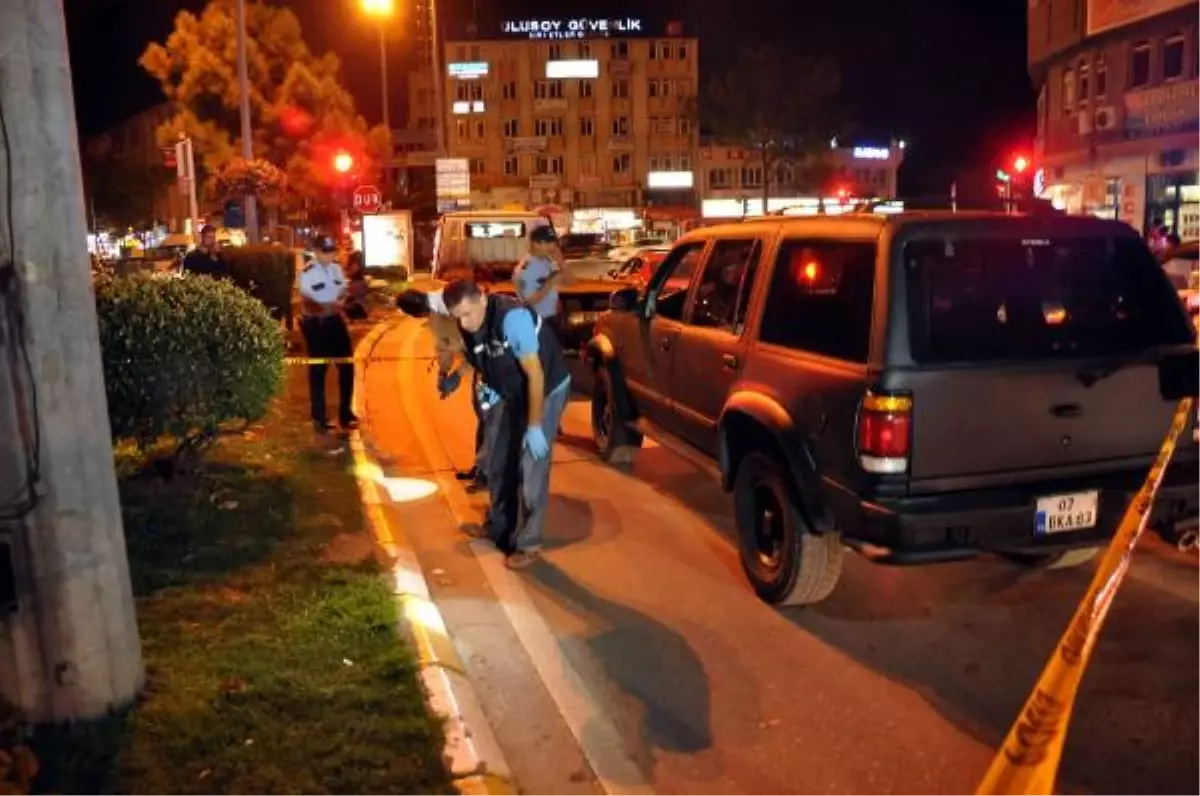 Trafikte Tartıştığı Anestezi Teknisyenini Vurdu