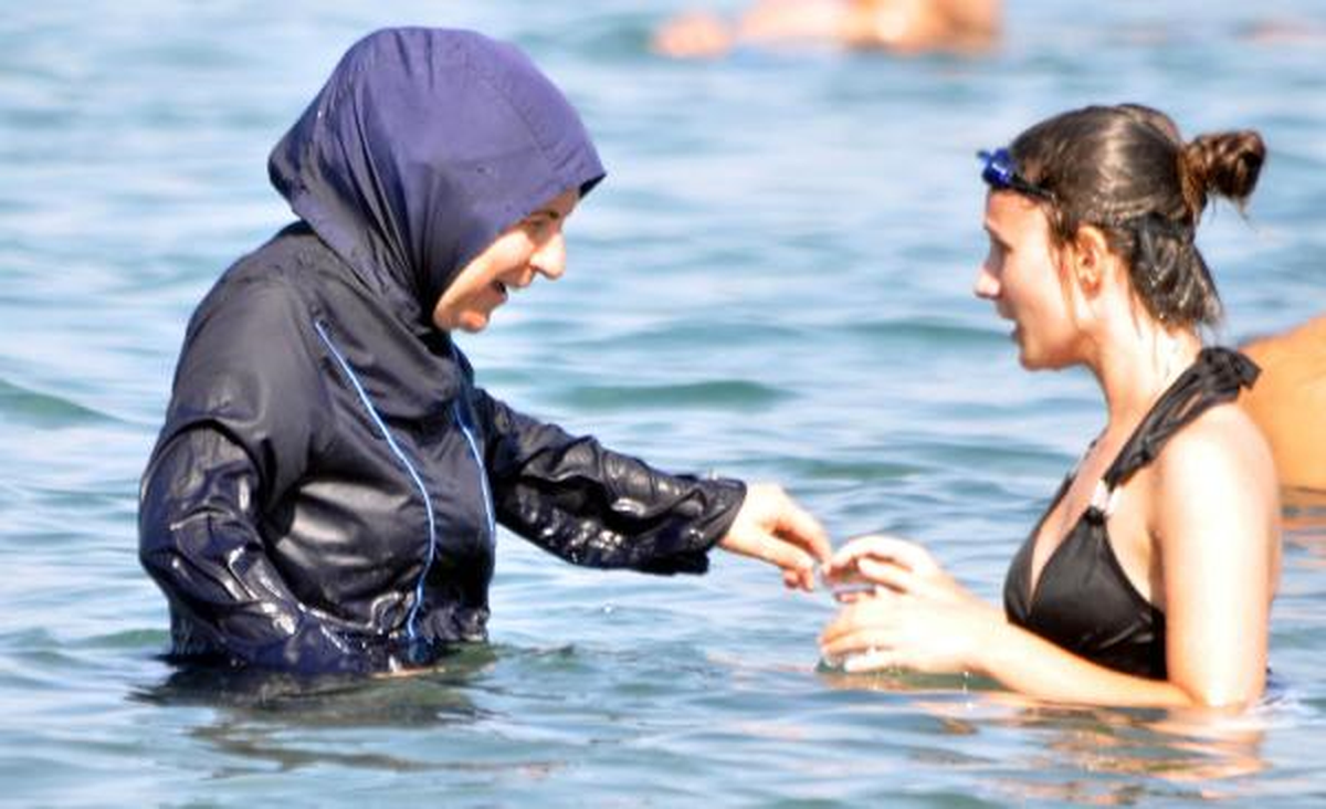 Bodrum\'da Çöl Sıcakları Sahilleri Tıklım Tıklım Dolduruyor
