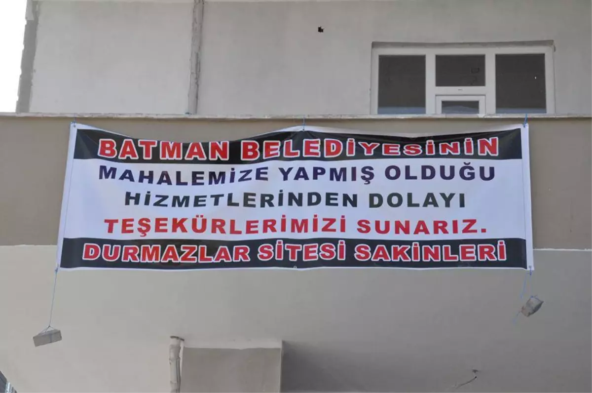 Çamlıtepe\'den Belediyeye Afişli Teşekkür