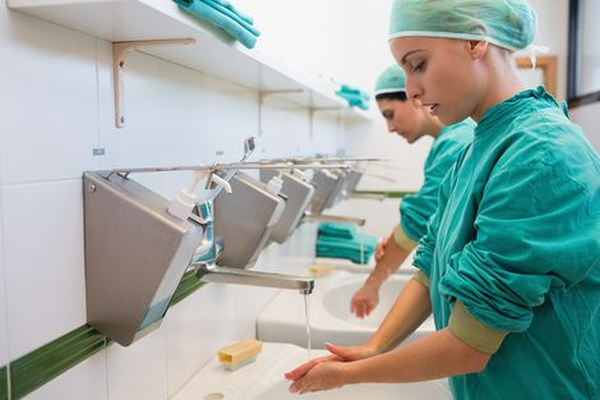 Doktorların Yüzde 40\'ı El Hijyenine Dikkat Etmiyor
