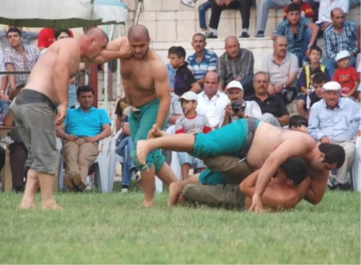 Rakibini Karıştıran Güreşçi, Gerçeği Hakemlerden Öğrendi