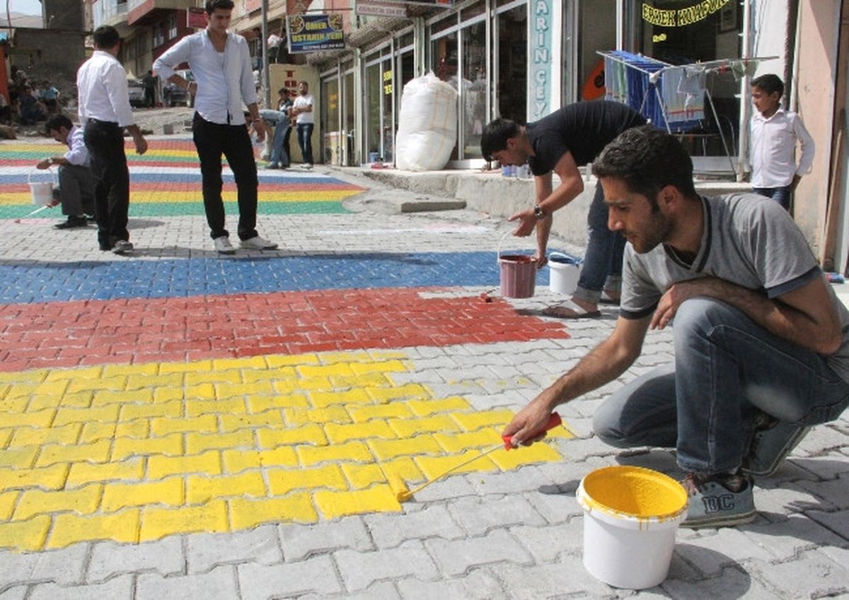 Hakkari\'de Sokak Boyama Etkinliği