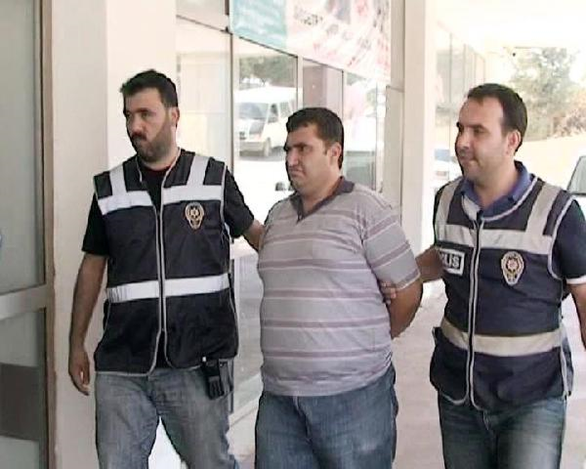 Hastane Otoparkında Otomobilden Hırsızlık