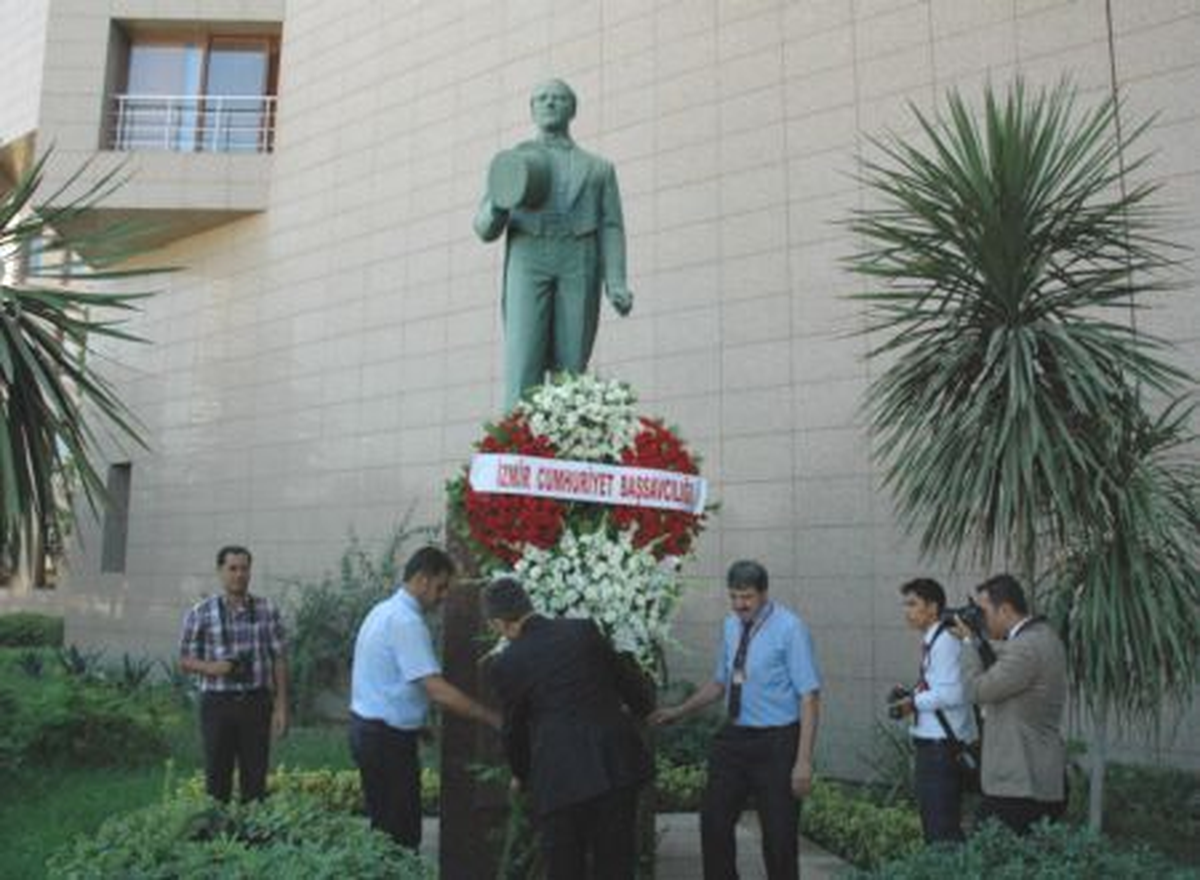 İzmir\'de Yeni Adli Yıl Açılışı
