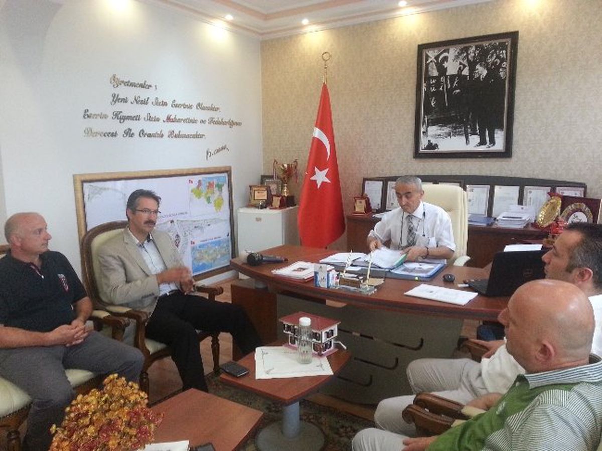 Milletvekili Ünal\'dan Milli Eğitim Müdürlüğü\'ne Ziyaret