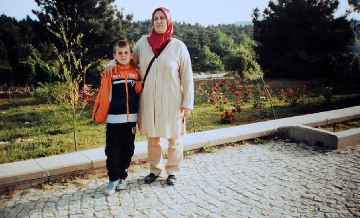 Romanyalı Aile Trafik Kazasında Ölen Kızları İçin Tazminat İstiyor