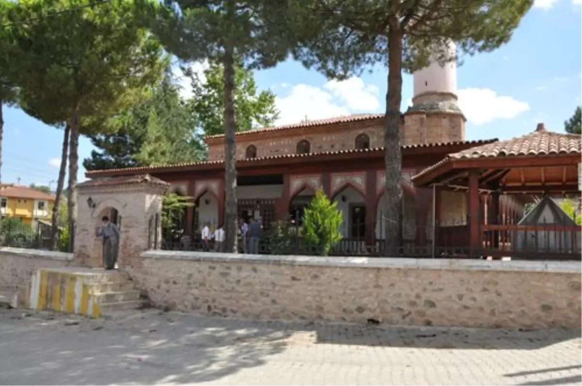 Silahtar Ömer Paşa Camii

