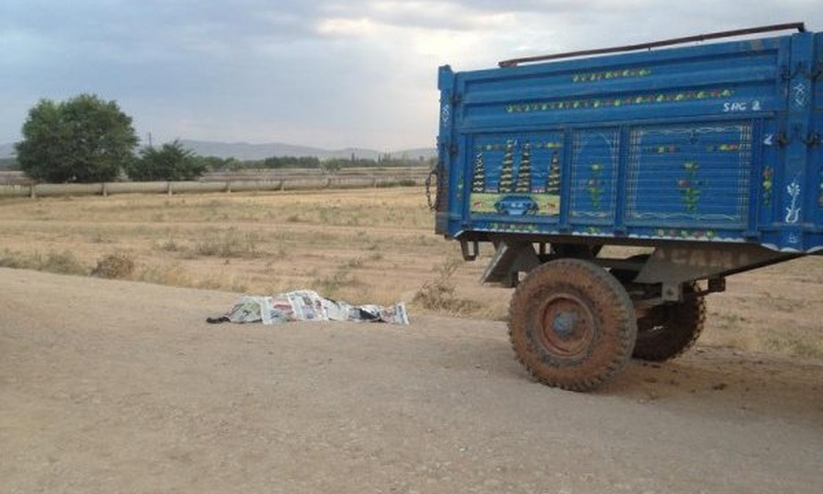 Traktörden Düşen Kadın Hayatını Kaybetti