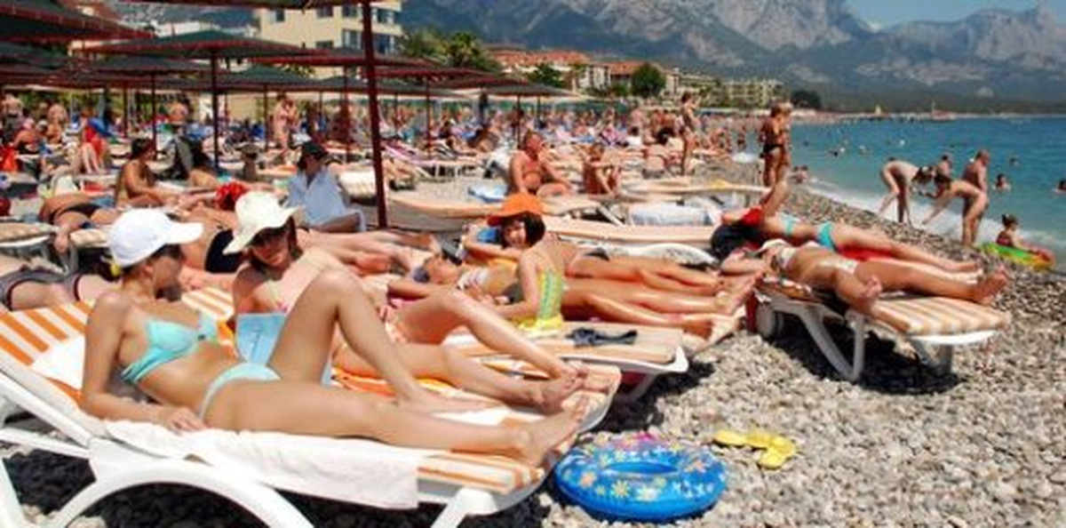 Antalya Turist Sayısında Yılın 8 Ayını Artışla Tamamladı