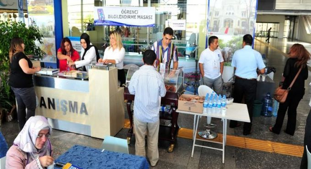 Belediyeden Öğrencilere Karşılama