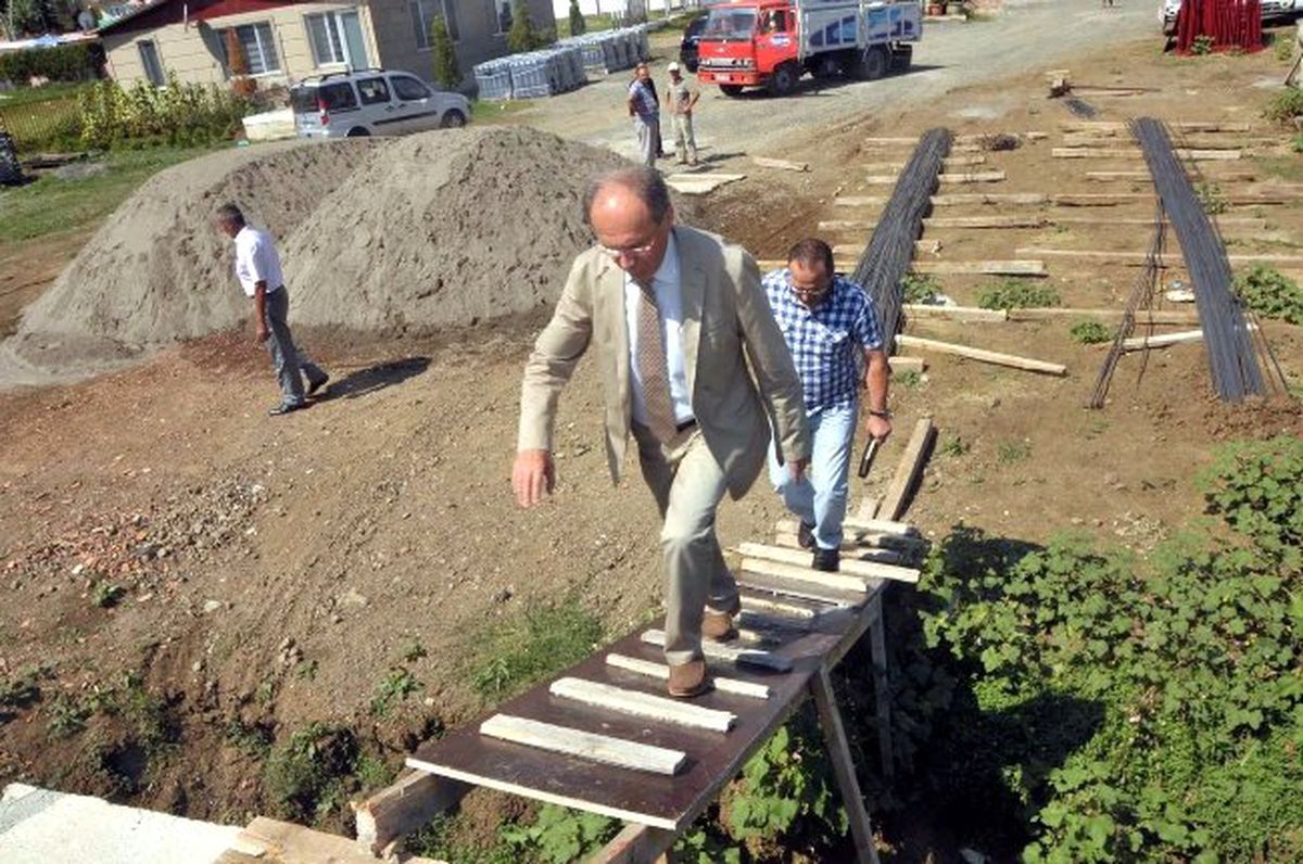 Burma, Emek Park İnşaatını Denetledi