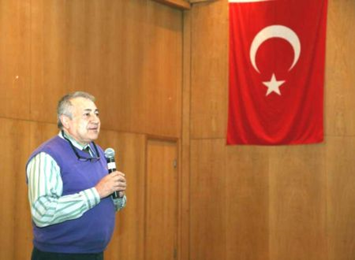 "Çevreci Profesör", Polis Merkezinde