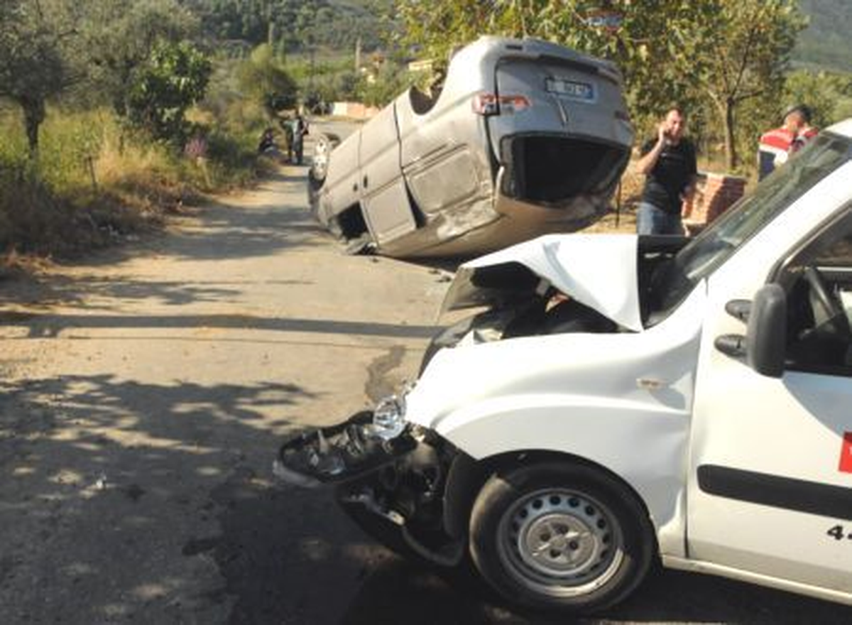 Kayseri\'de Trafik Kazası: 1 Ölü 5 Yaralı