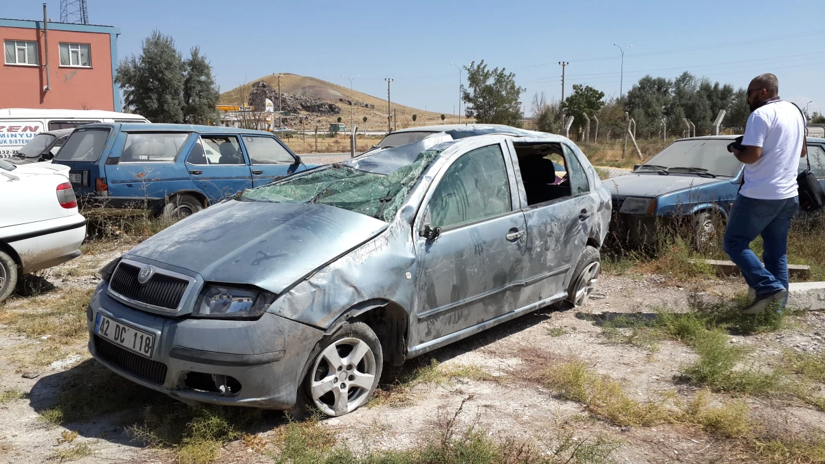Konya\'da Trafik Kazası: 2 Ölü, 3 Yaralı