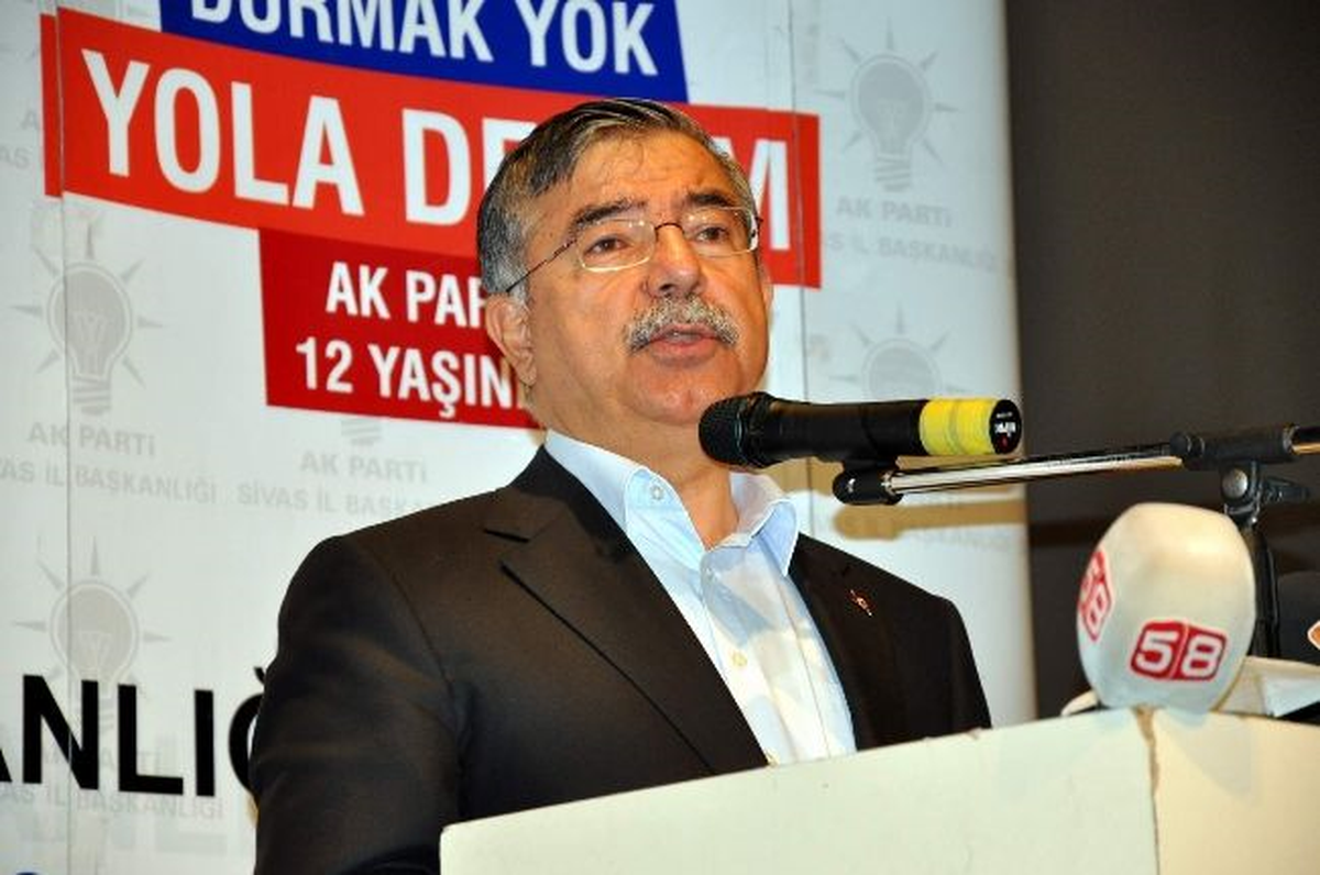 Milli Savunma Bakanı: Çalışanların Sosyal Medya Hesapları Takip Edilmiyor
