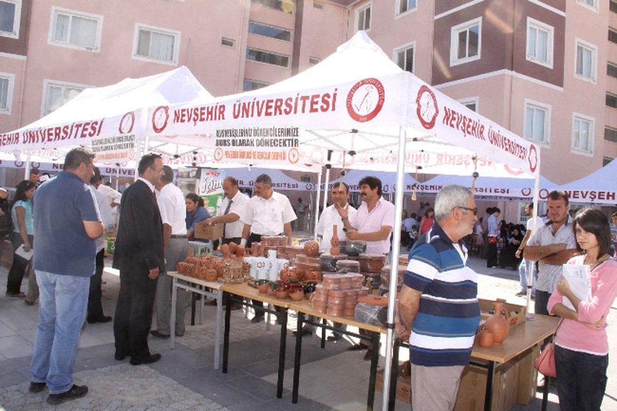 NÖGED\'ten Öğrenci Kayıtlarında Tanıtım Standı
