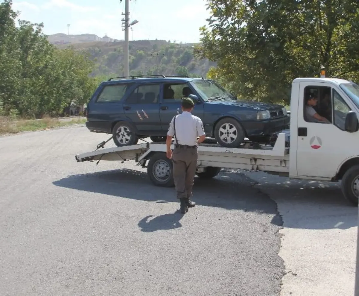 Köylülerden Plakasız Araca Operasyon!