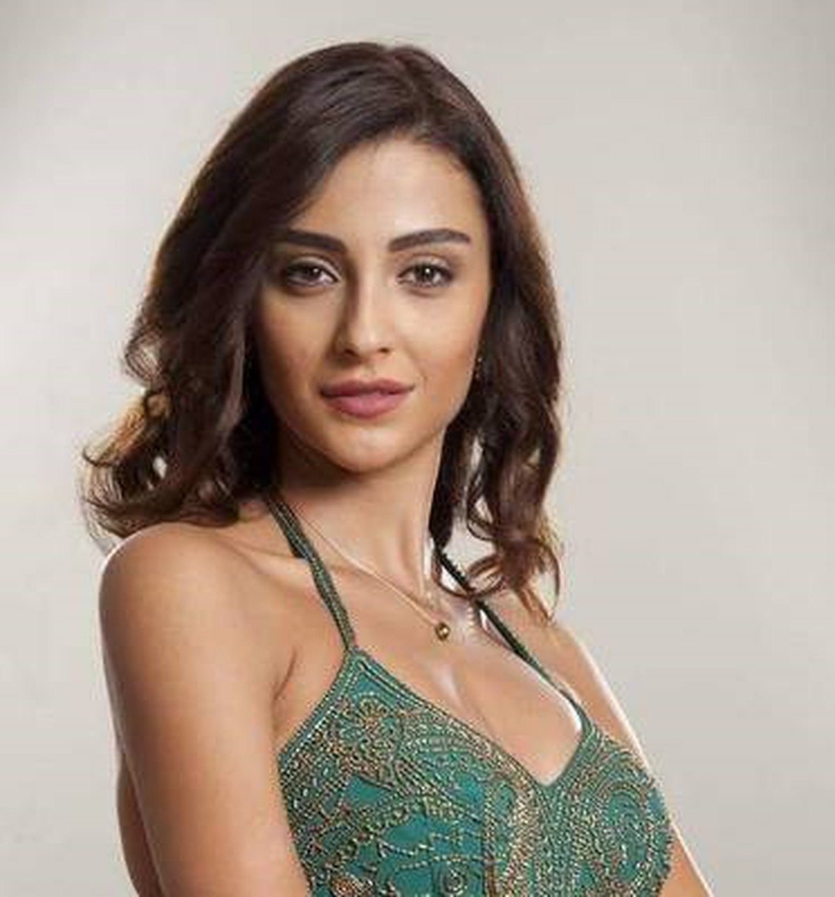 Özge Ulusoy\'u Çıldırtan Fatura