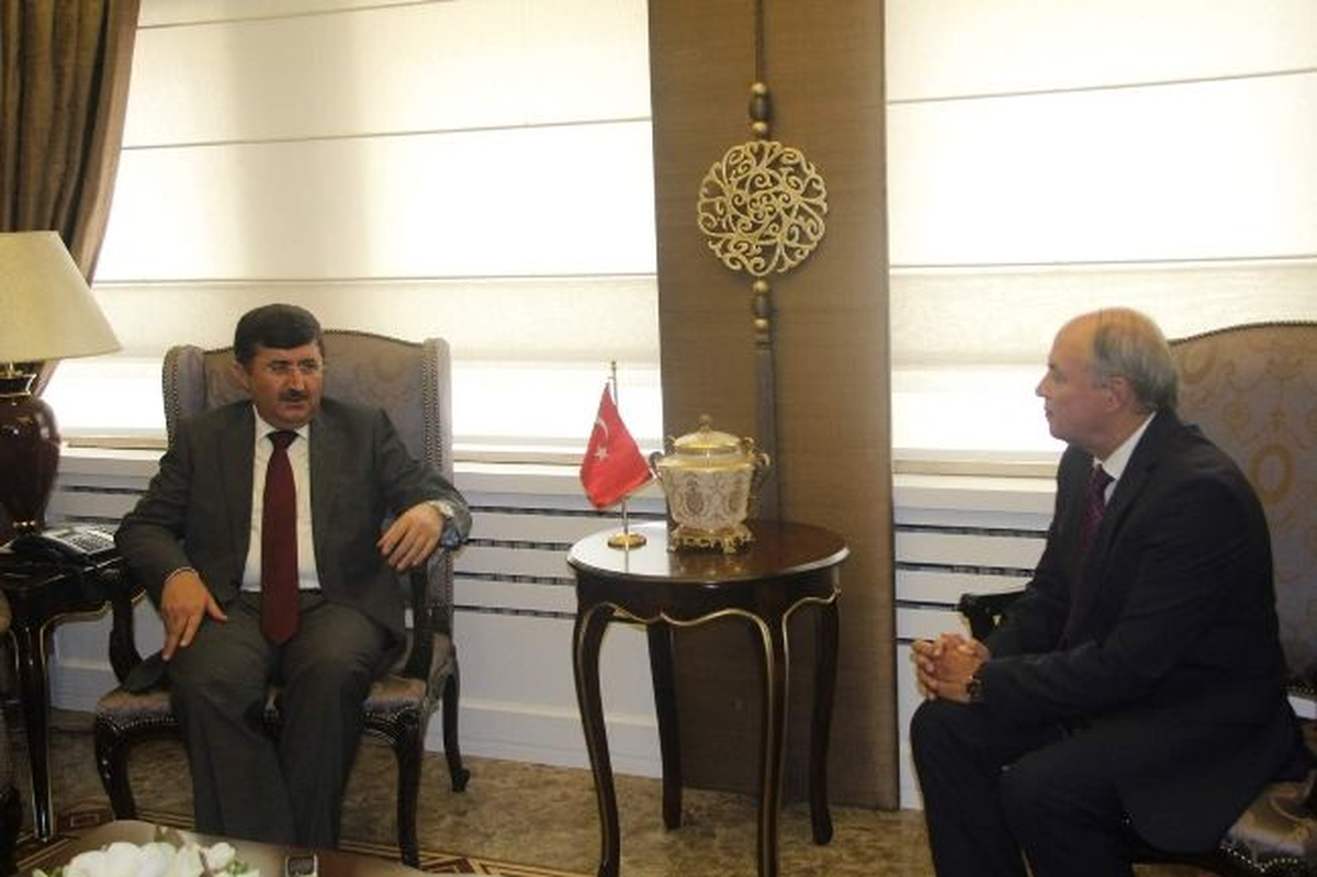 Rusya Başkonsolosu Talanov, Trabzon Valisi Öz\'ü Ziyaret Etti