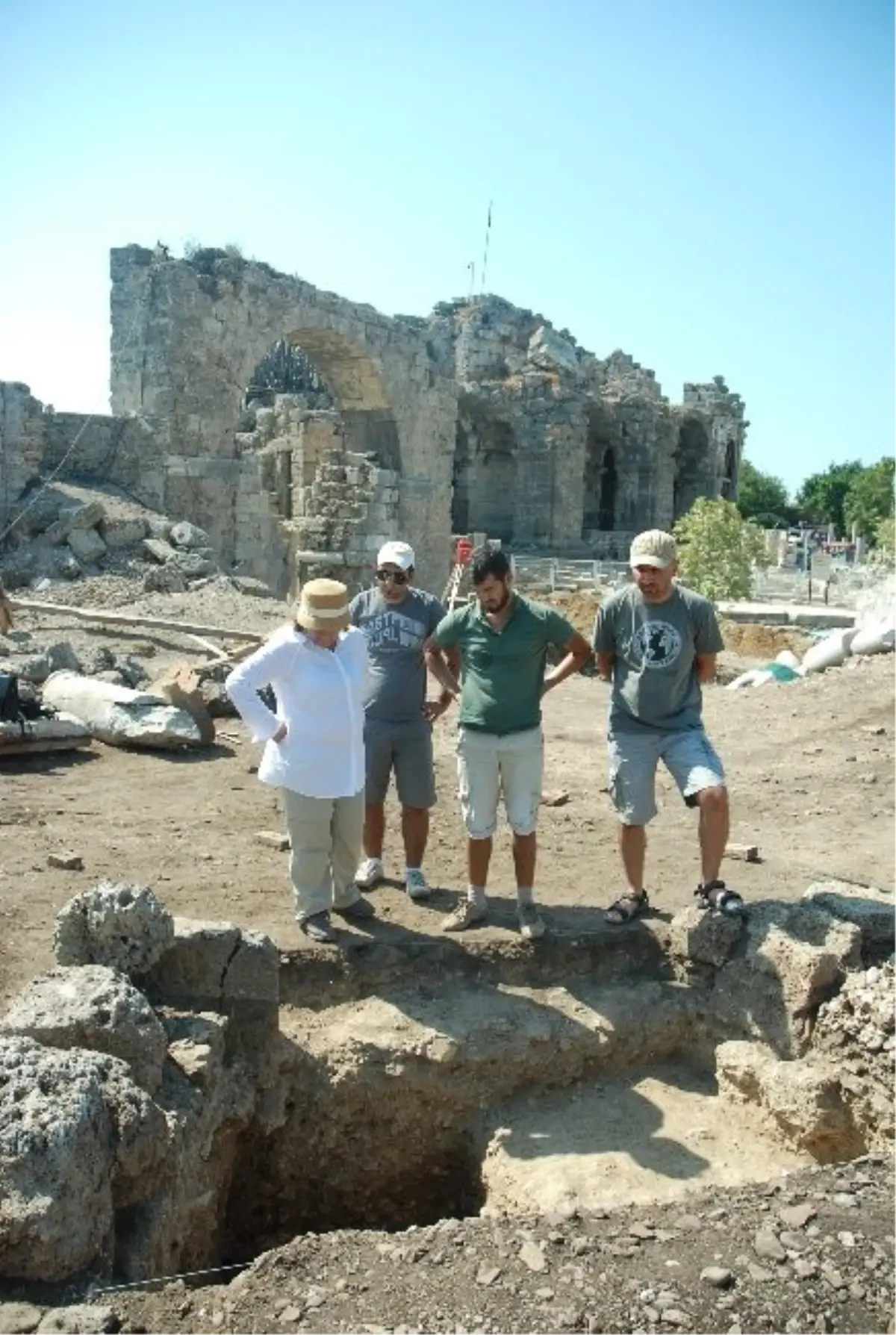 Side Kazılarında Önemli Buluntulara Ulaşıldı