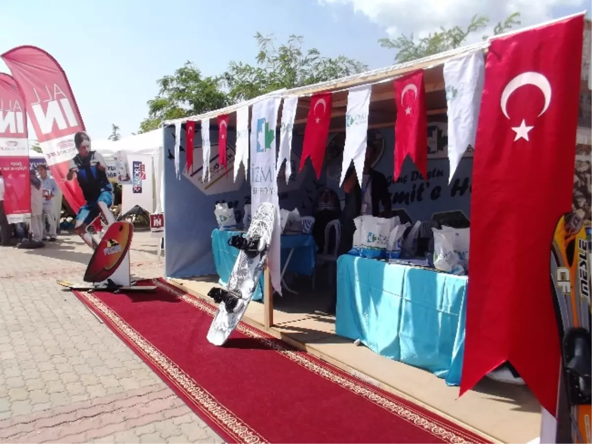 Üniversiteli Gençleri İzmit Belediyesi Karşılıyor