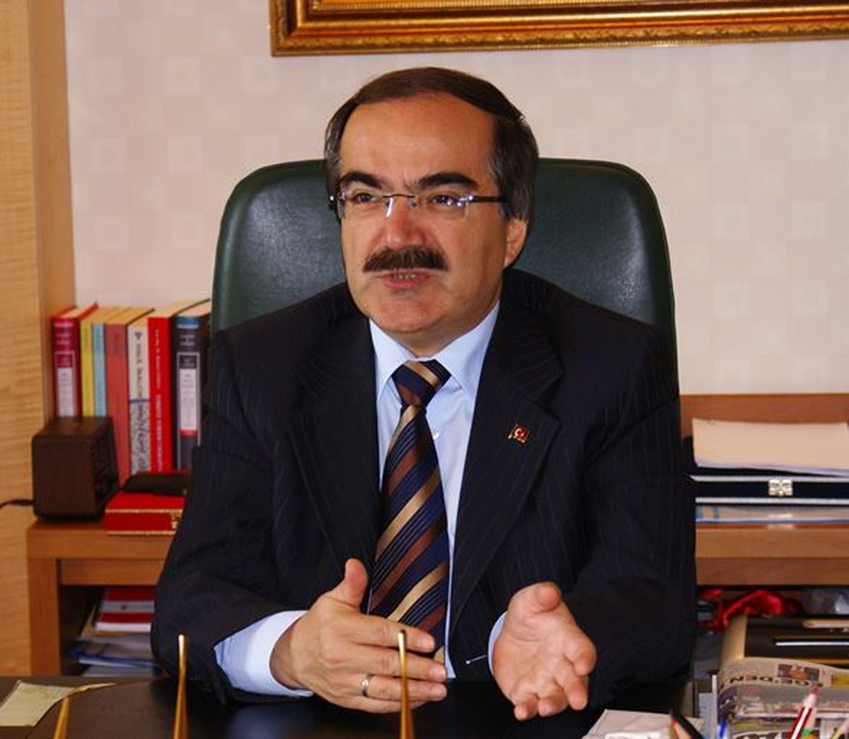 Vali Coş\'tan Suriyeli Yaralı Çocuklara Ziyaret