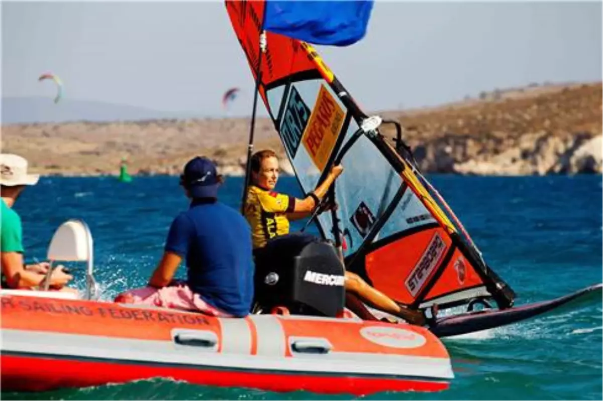 Çağla Kubat Windsurf\'ta 8. Kez Şampiyon Oldu