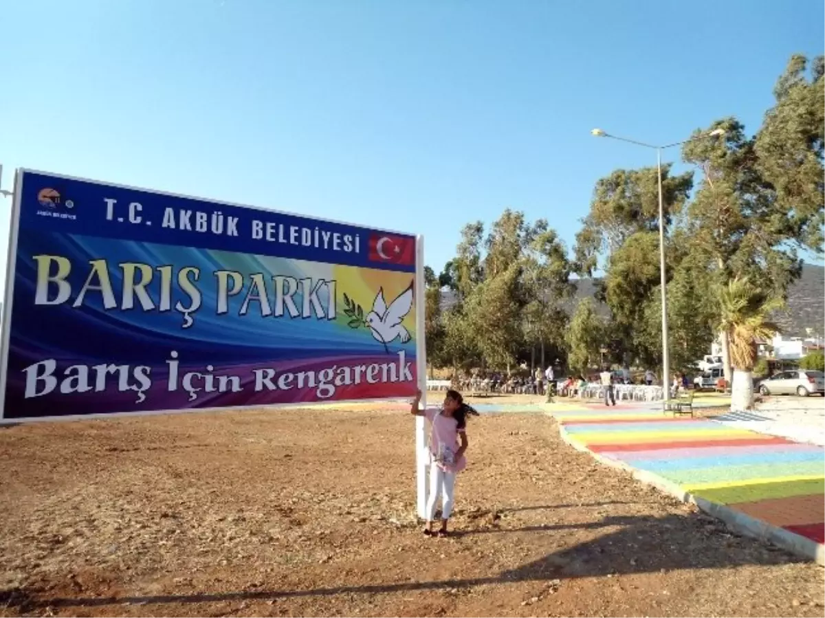 Akbükte \'Barış\' Park Açıldı