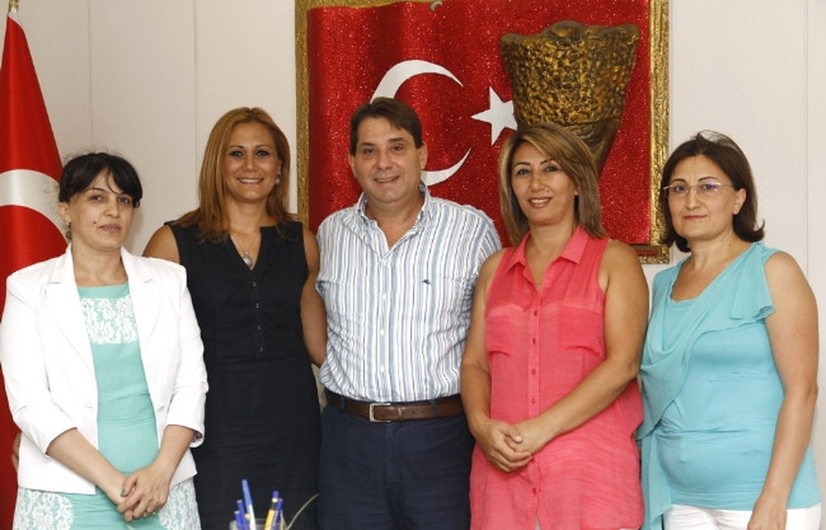 Azeri Kadınlardan Tartan\'a Ziyaret