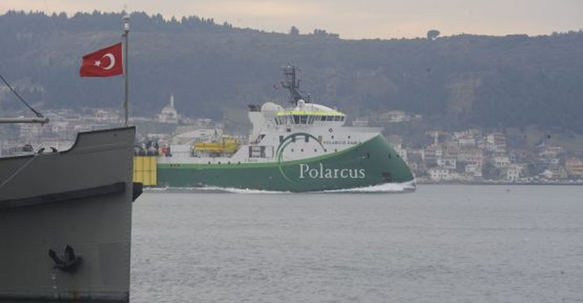 "Barbaros Hayrettin Paşa" Sismik Gemisi Çanakkale Boğazı\'ndan Geçti