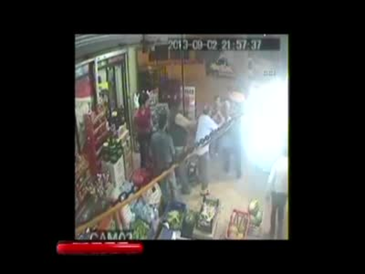 Bu Kavganın Nedeni Camiden Gelen Sesler