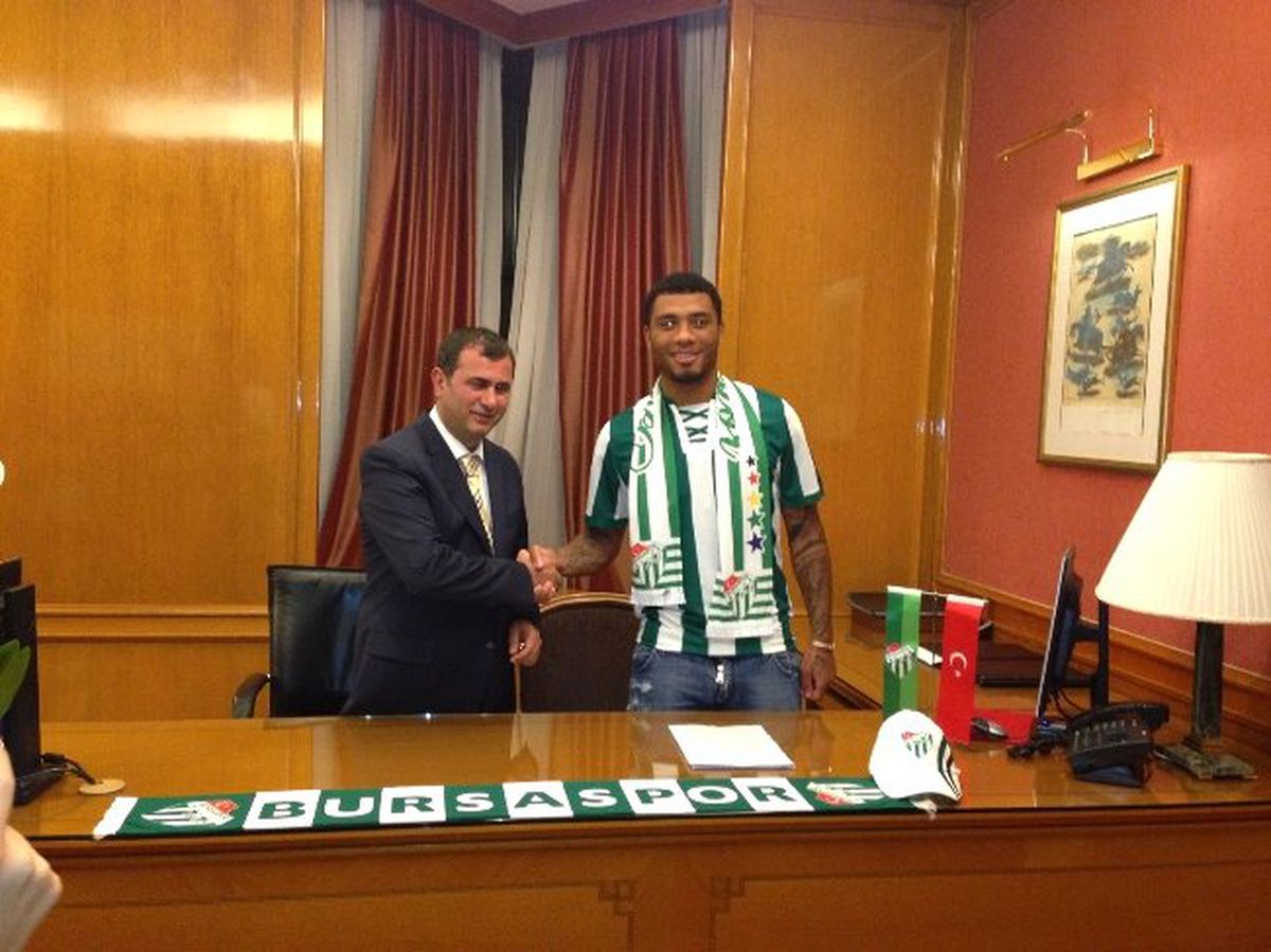 Colin Kazım Bursaspor\'da