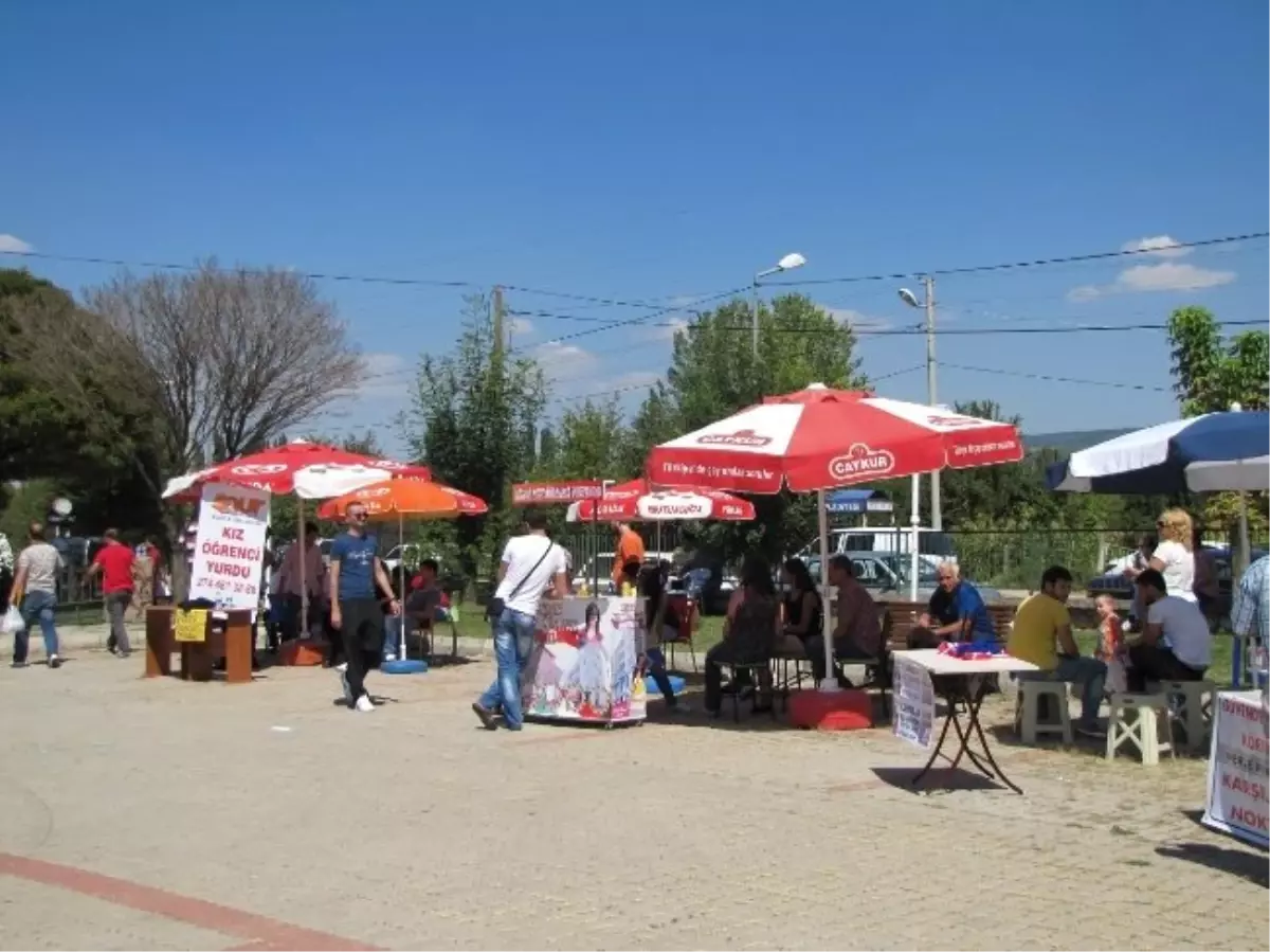 Hisarcık\'ta Yurt ve Pansiyon Sahiplerinin Üniversite Öğrencisi Kapma Yarışı