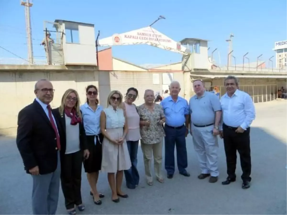 Kadın Mahkumlar Kuaförlük Sertifikalarını Aldı