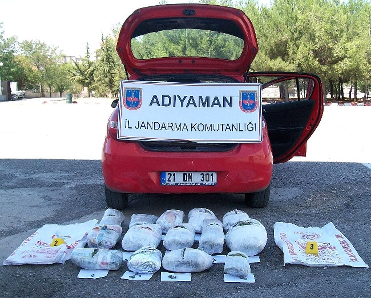 Kahta\'da 30 Kilo Esrar Ele Geçirildi